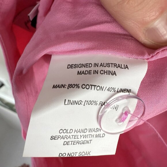 Petal & Pup Laurent Pink Linen Blend Tailored High Waist Shorts Size M Flaw - Picture 9 of 9
